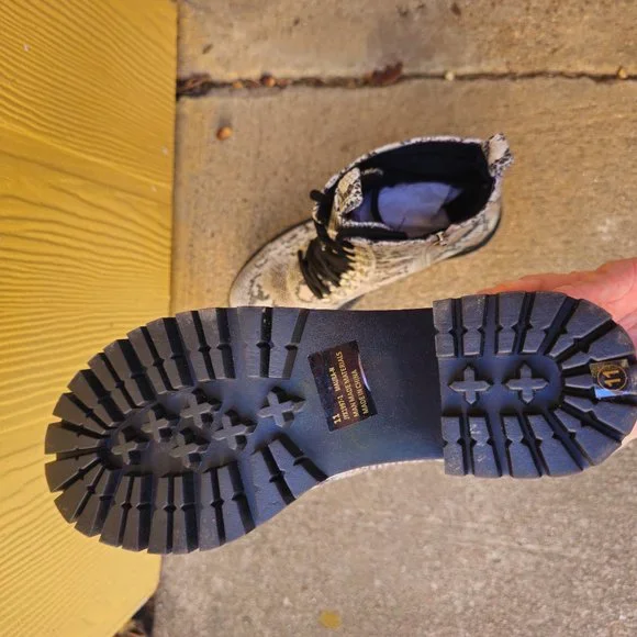 Fashion Nova Snake Print Combat Boots Women Size 11 - Picture 5 of 7